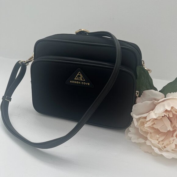 Arden Cove Crissy Full Crossbody with Classic Clasps Strap, Color Black and Gold - Picture 1 of 12